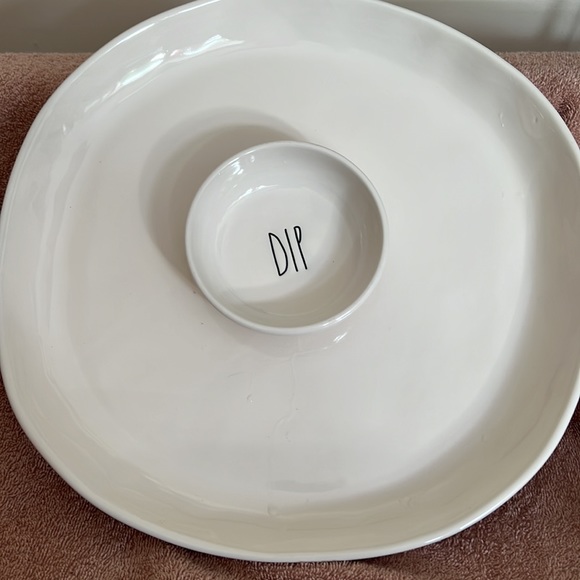 Rae Dunn Artisan Collection - Picture 2 of 3